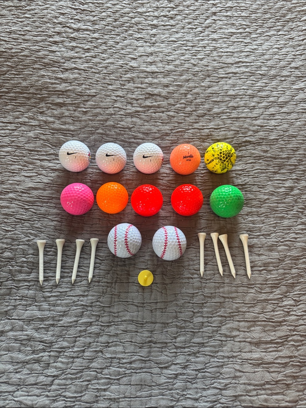 Golf Ball, Tee, Ball Marker Lot